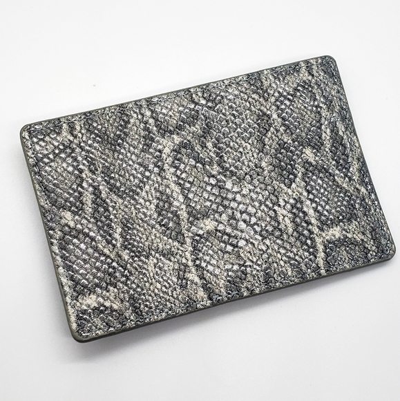 Simply Southern Card Slot SNAKE - Picture 3 of 3